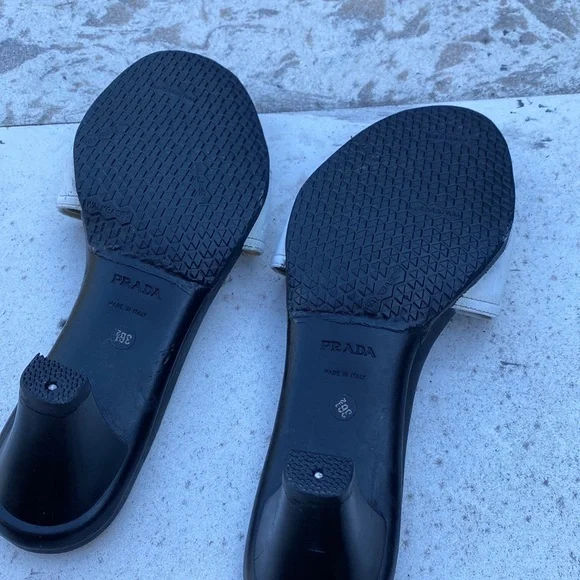 Auth Prada Milano leather logo slipper slide sandals Italy black kitten heels - Picture 4 of 7